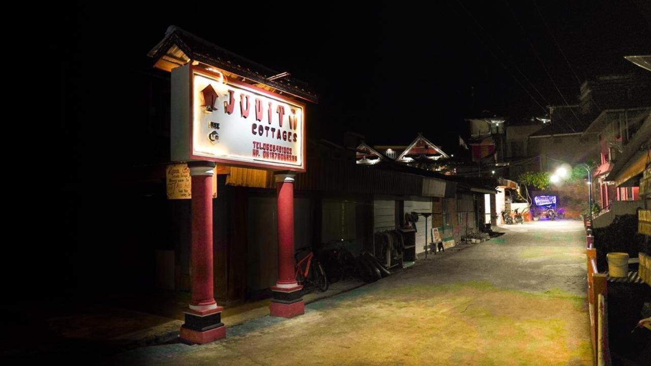 Judita Cottages トゥクトゥク エクステリア 写真