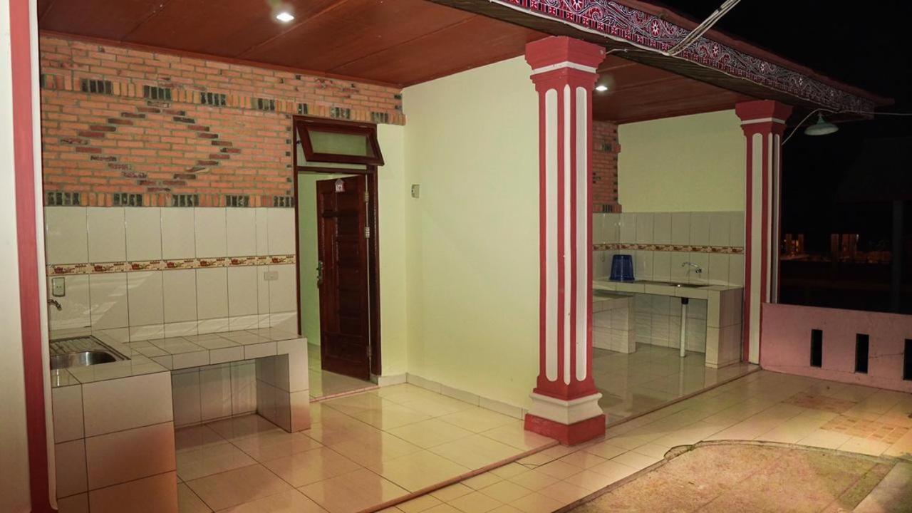 Judita Cottages トゥクトゥク エクステリア 写真